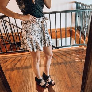 Snake print flowy summer skirt with liner